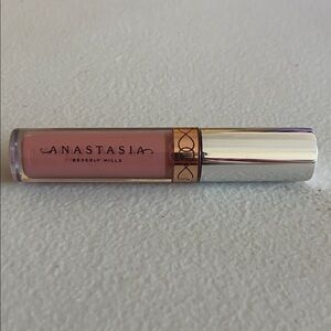 Anastasia Beverly Hills Soft Pink Lip Gloss
